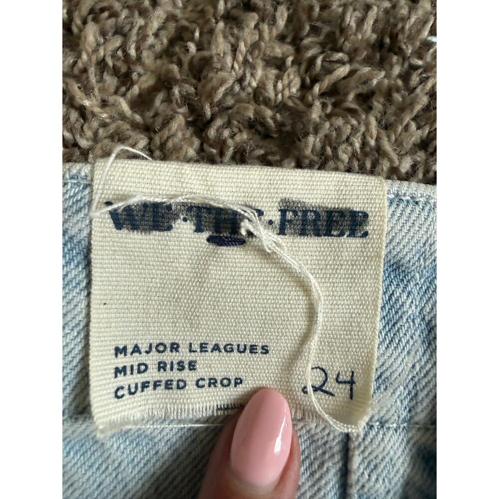 NWT Free People We The Free Major Leagues Cuffed Crop Jeans Size 24 Mid Rise - Picture 10 of 10